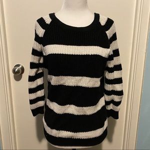 ZARA BLACK & WHITE STRIPED KNIT SWEATER